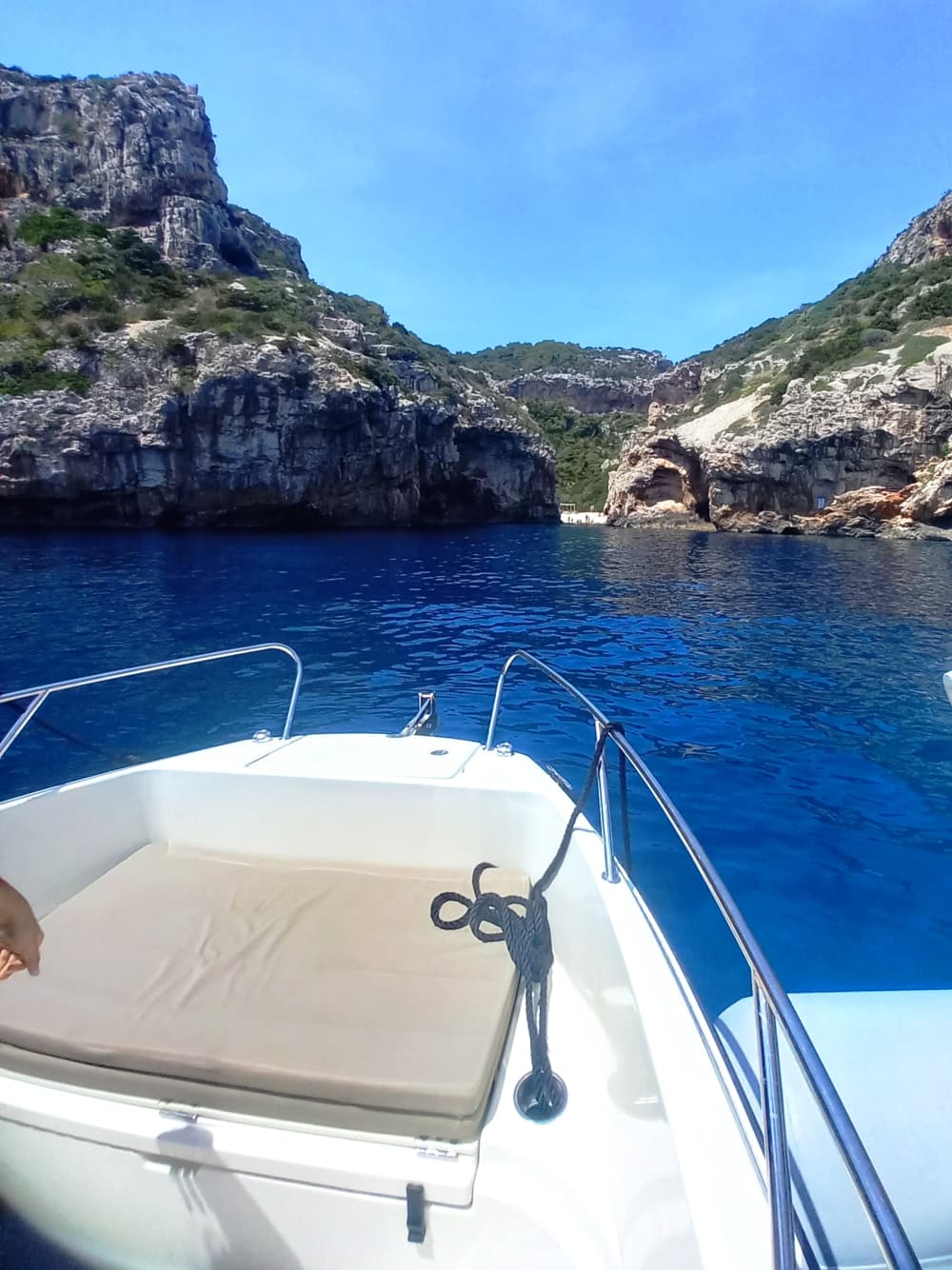 Vis, Blaue Grotte und Hvar – die aufregendste Bootstour