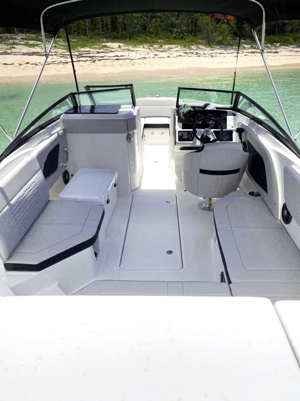 Enjoy a full day on a motorboat in Cozumel
