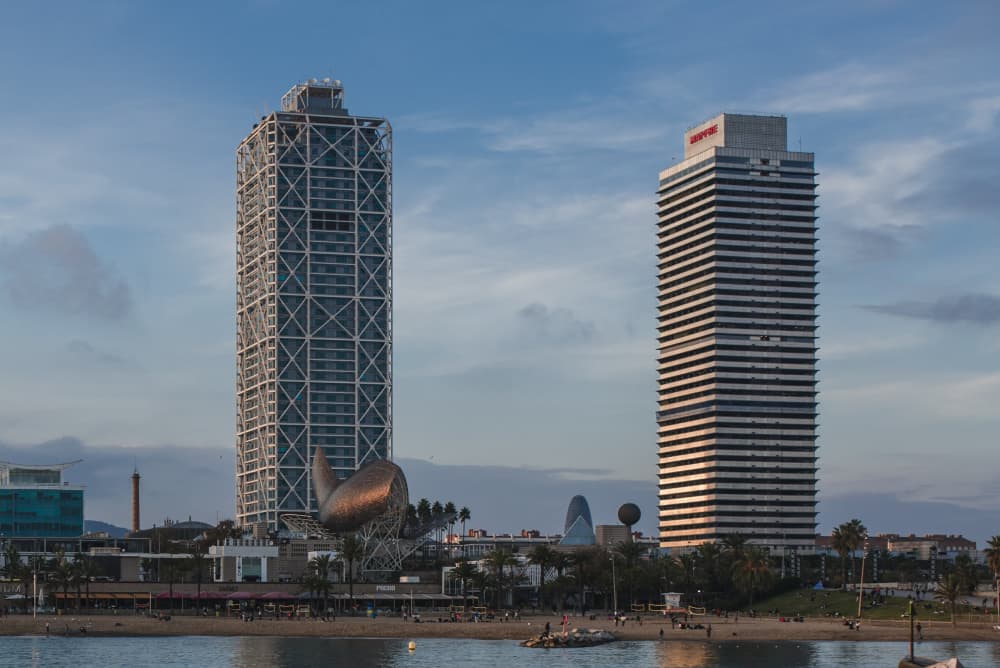 TOUR DI 5 ORE IN YACHT A MOTORE