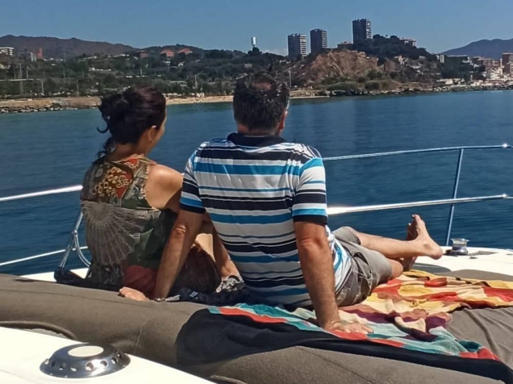 TOUR DI 5 ORE IN YACHT A MOTORE