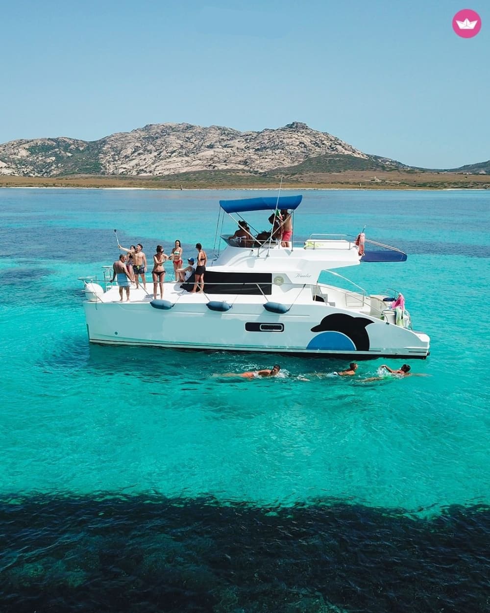 I sogni italiani iniziano in mare: un viaggio di 7 ore e 30 minuti nel cuore di Stintino