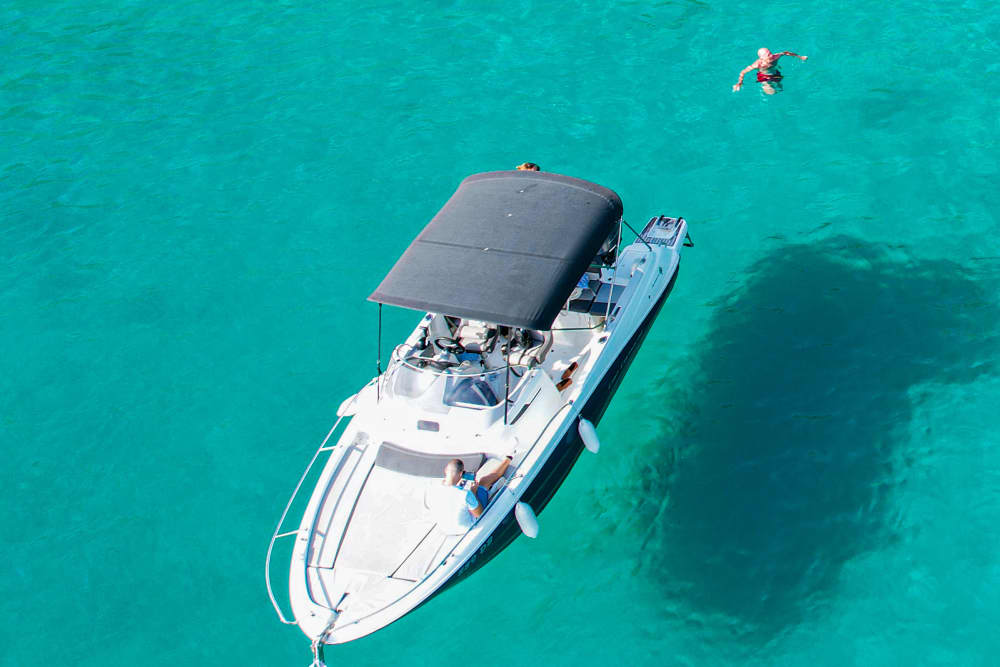 Excursión privada de medio día a las islas Elaphiti y la Cueva Azul.