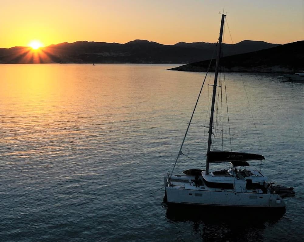 Een dagvullende cruise langs de Atheense Rivièra