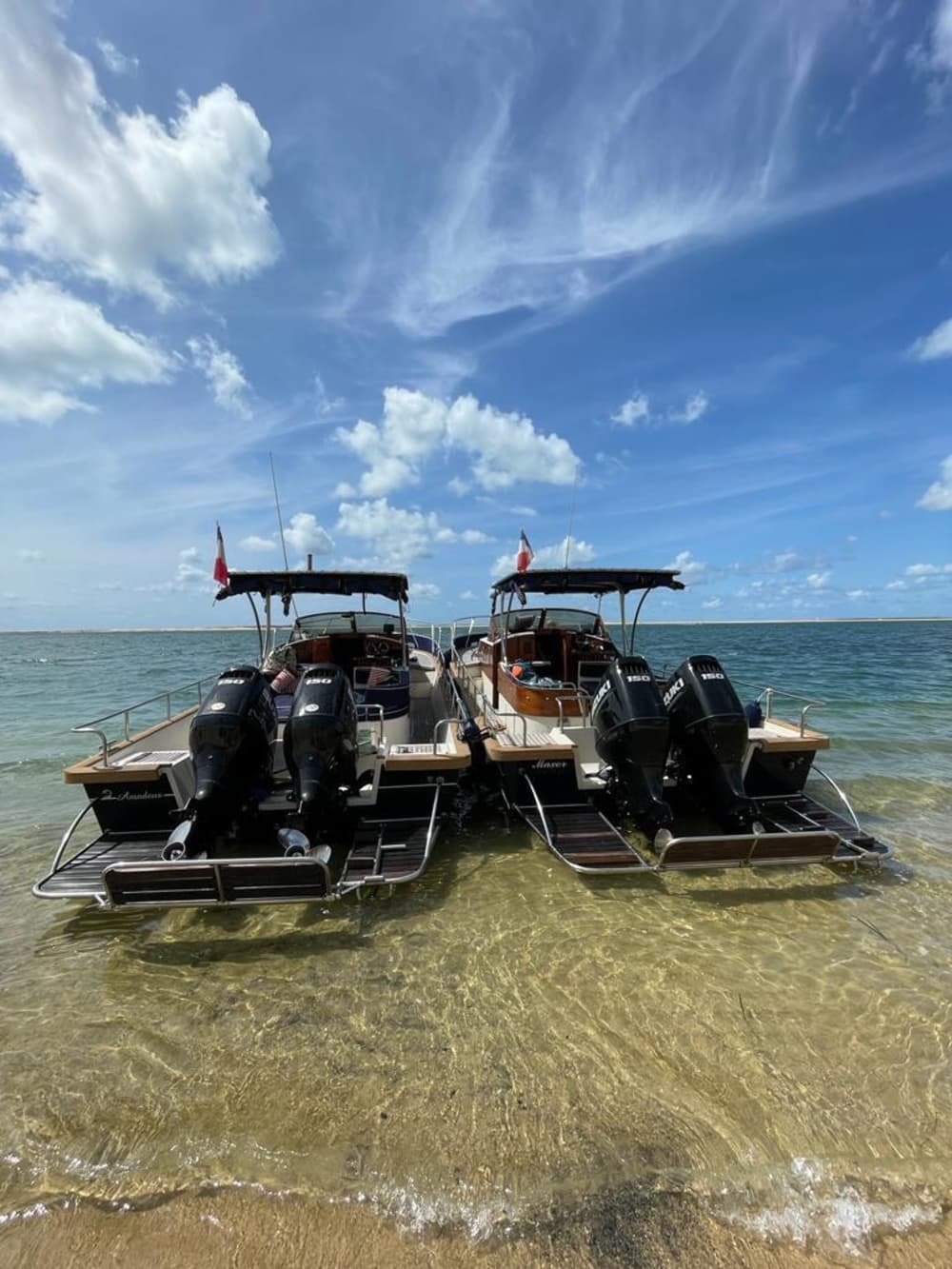 Découvrez Lège-Cap-Ferret : une demi-journée de pur plaisir en bateau à moteur