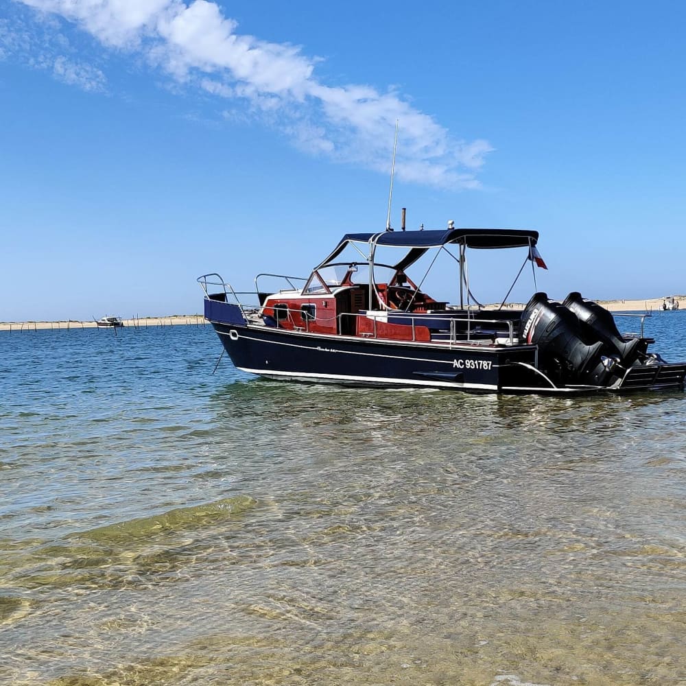 Découvrez Lège-Cap-Ferret : une demi-journée de pur plaisir en bateau à moteur