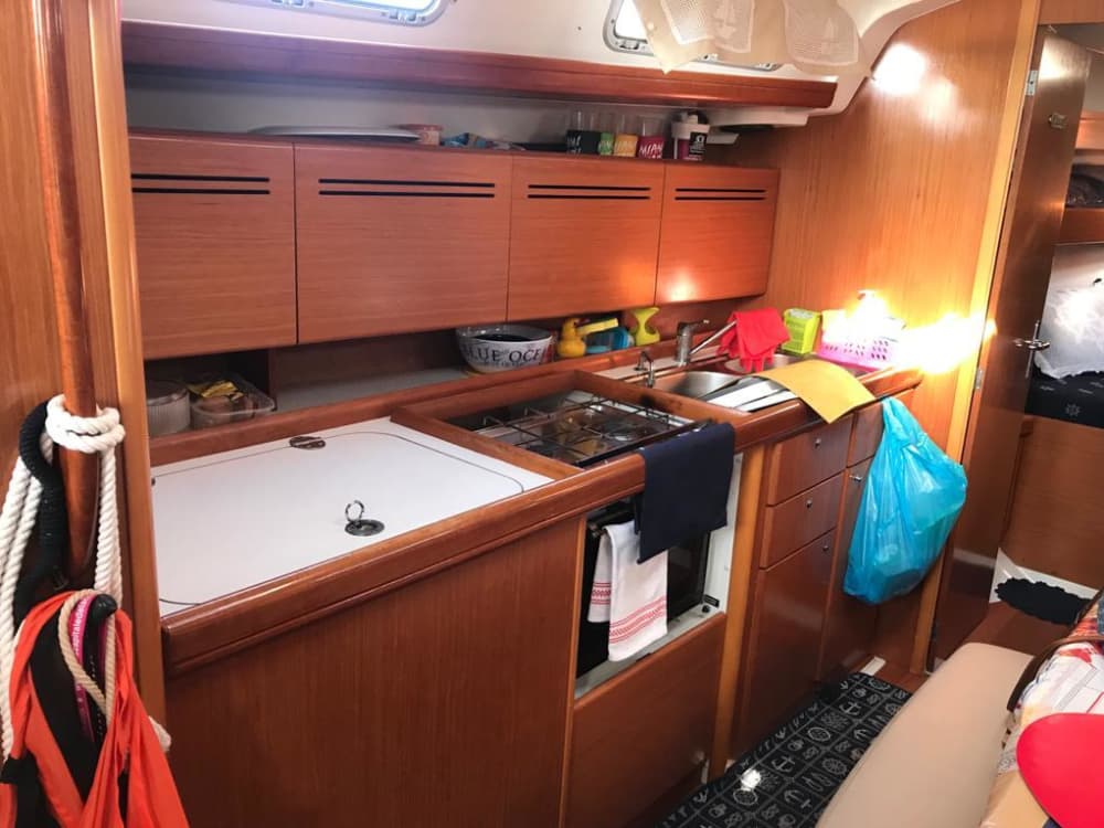 Einen Tag lang Kap Miseno entdecken: Das wahre Dolce Vita auf einem Segelboot