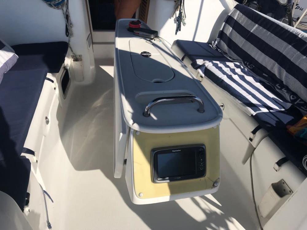 Einen Tag lang Kap Miseno entdecken: Das wahre Dolce Vita auf einem Segelboot