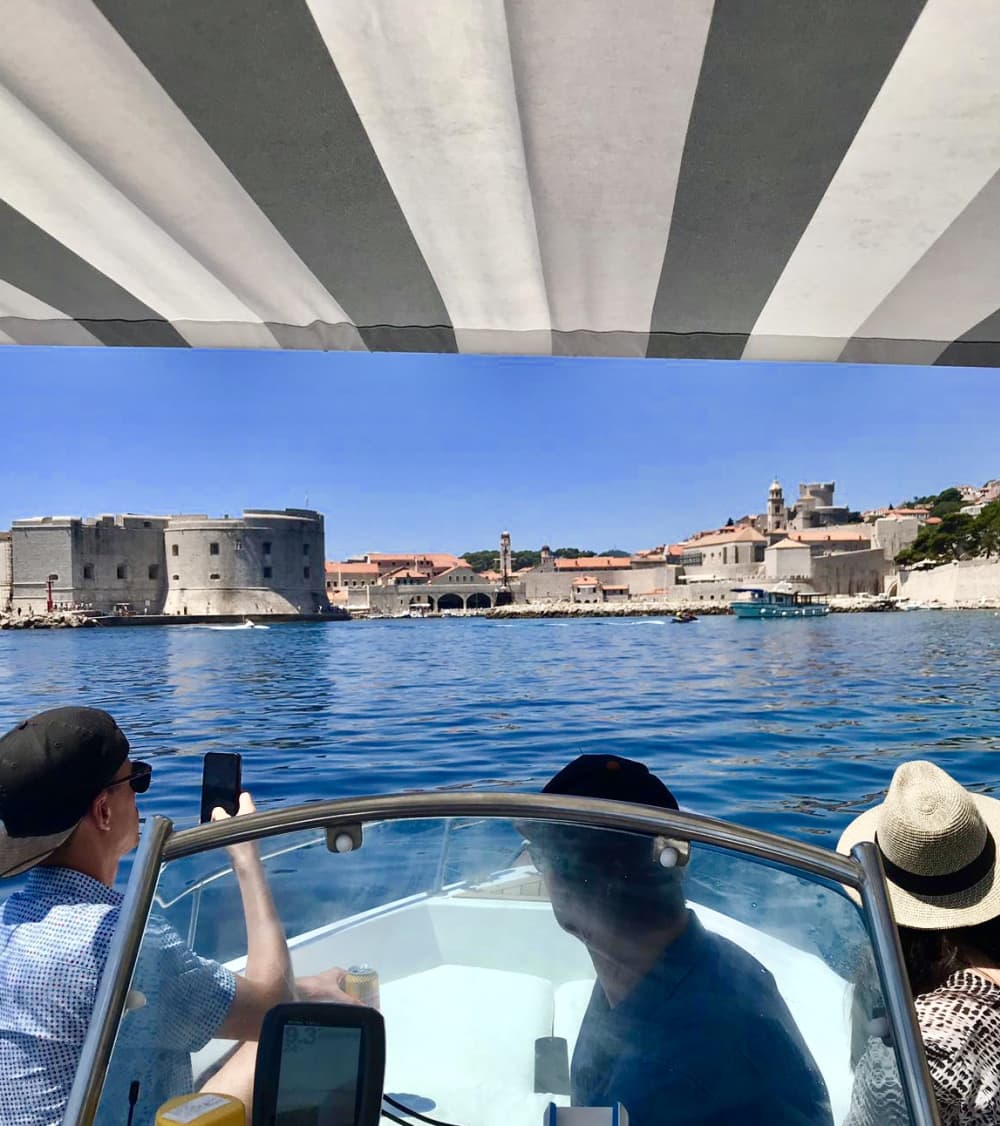 Excursión privada de medio día en barco a la isla Elafiti
