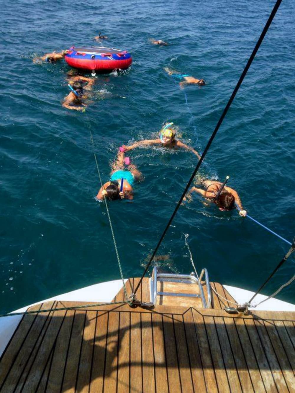 Discover Alicante on a full-day sailing trip