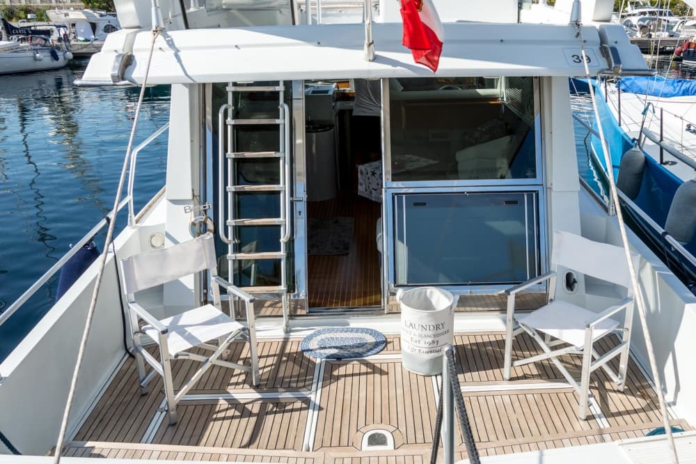 Descoperiți Castellammare del Golfo într-o excursie de o zi cu barca cu motor