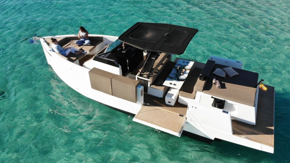 Speedbootvakantie: zeil rond de paradijselijke eilanden Ibiza en Formentera