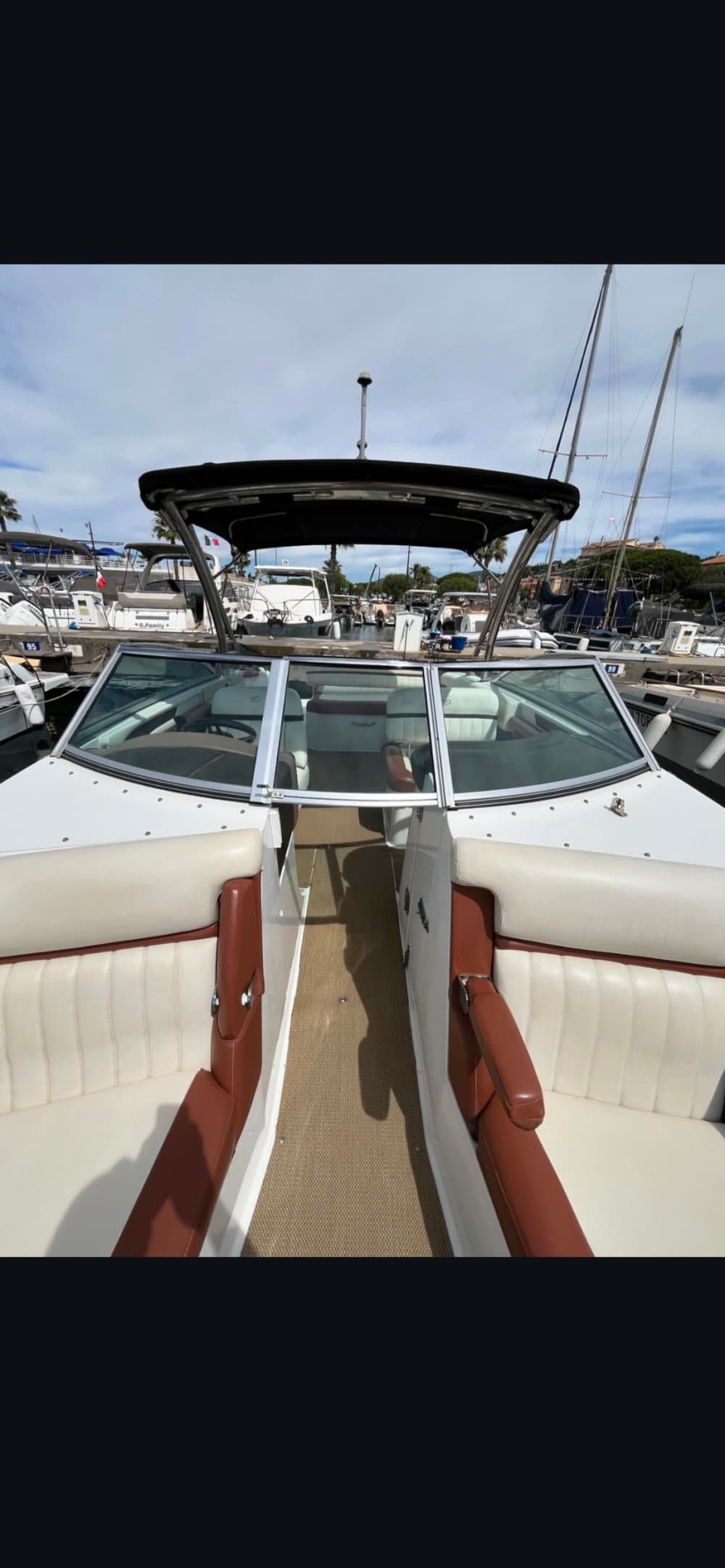 Rent a motorboat for 2h of fun