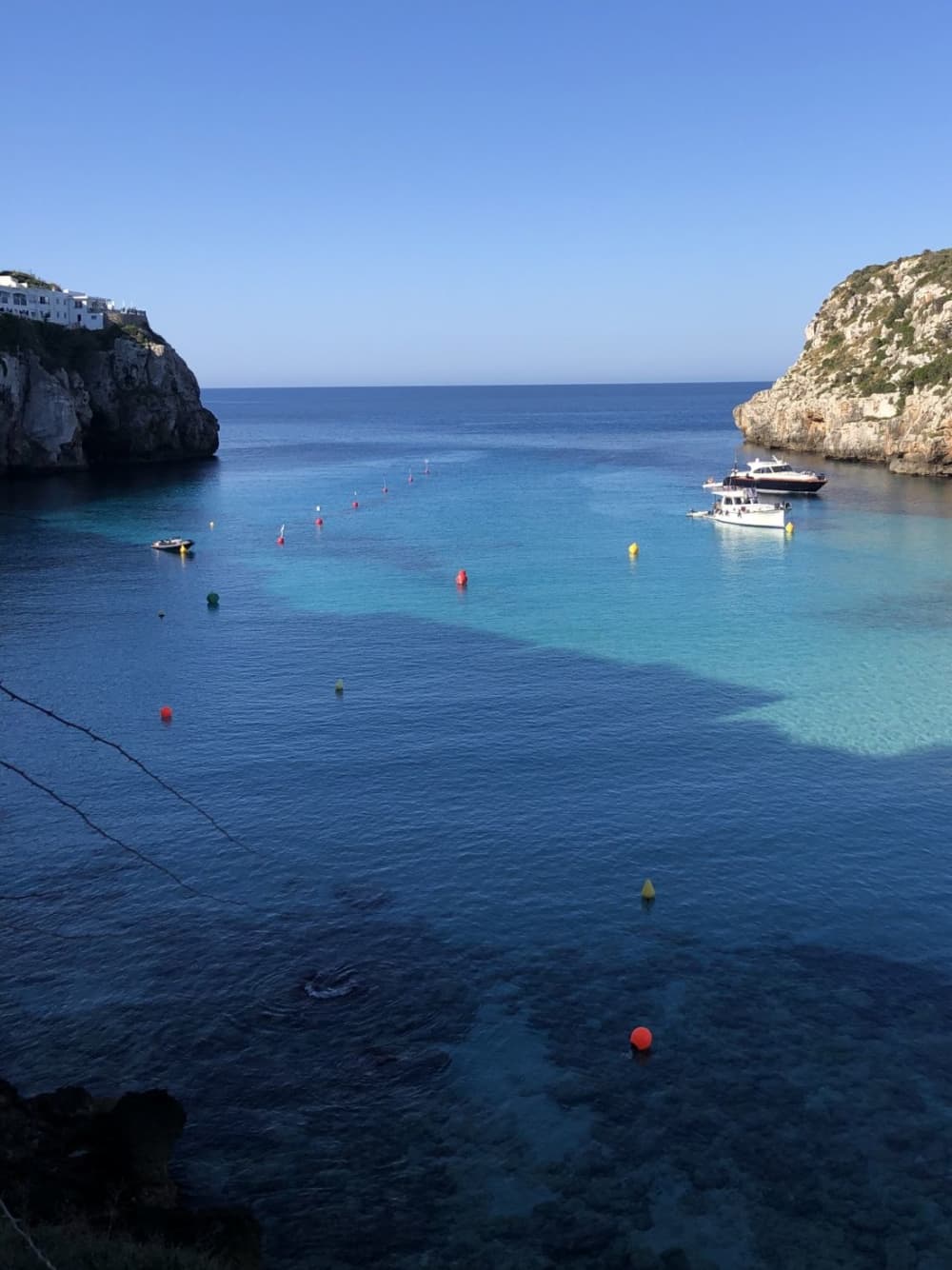 10 ore in paradiso: esplora il nord di Minorca in barca