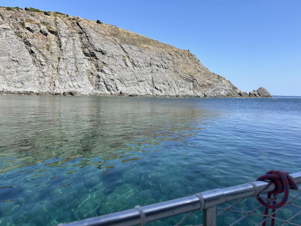 10 ore in paradiso: esplora il nord di Minorca in barca