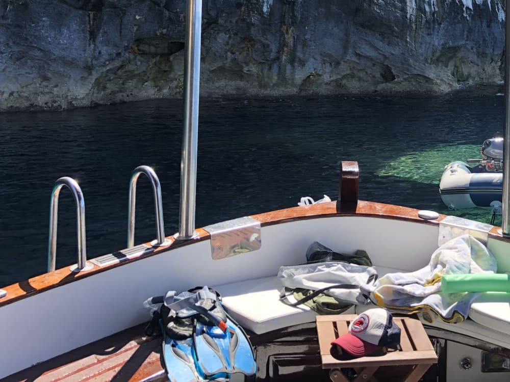 10 ore in paradiso: esplora il nord di Minorca in barca