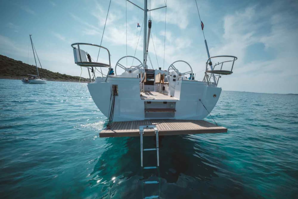 Southern Coast Day Tour on Sailing Yacht Mowgli