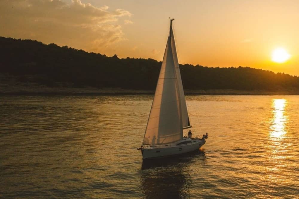 Northern Coast Day Tour on Sailing Yacht Mowgli