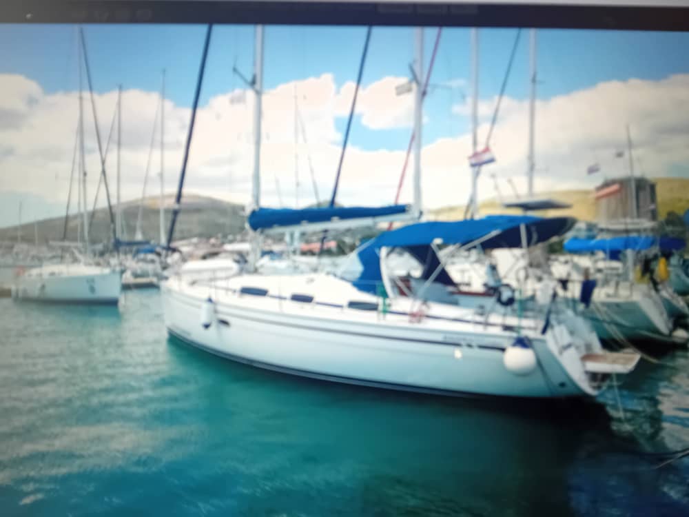 Descubre Grado en una excursión de un día completo en velero.