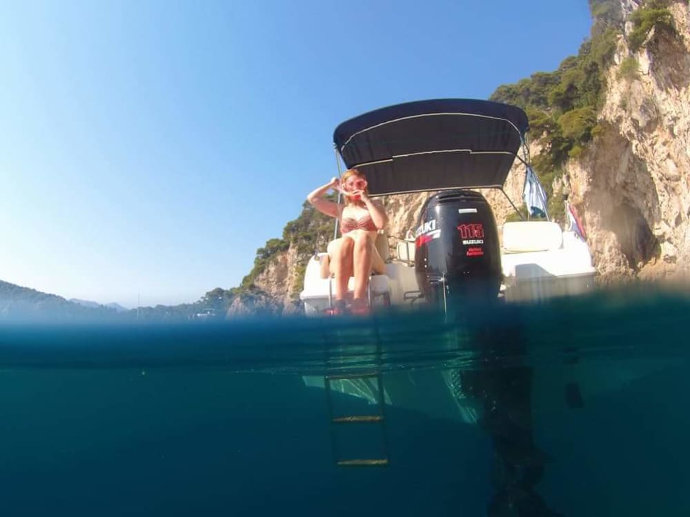 Escapade à Dubrovnik : 4 heures de détente en bateau à moteur