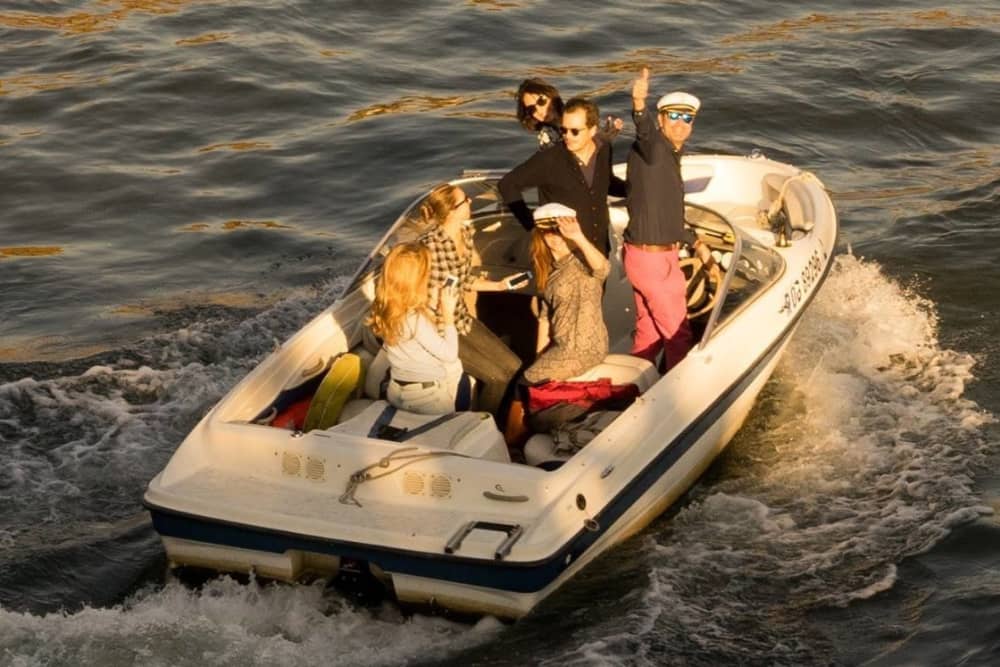 Unforgettable memories at sea: Spend 9h exploring Paris