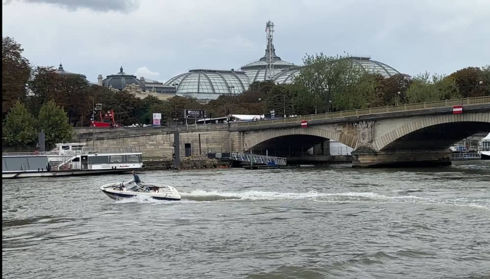 Unforgettable memories at sea: Spend 9h exploring Paris