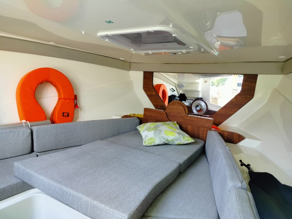 🏝️ Personalized day trip at sea: Cannes-Lérins Islands-Esterel. Private boat with skipper. Enjoy the sea, I'll take care of the rest!