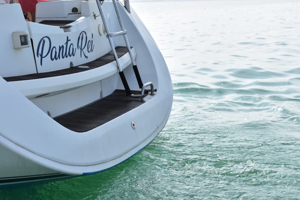 8 ore di navigazione lungo la costa di Cadice