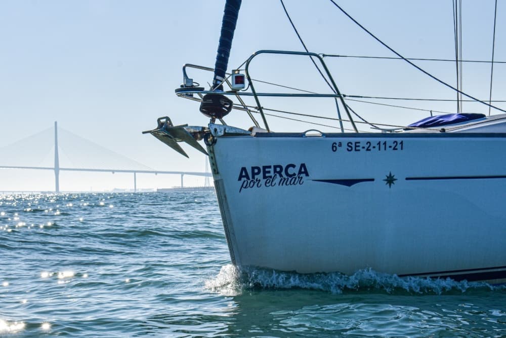 8 ore di navigazione lungo la costa di Cadice