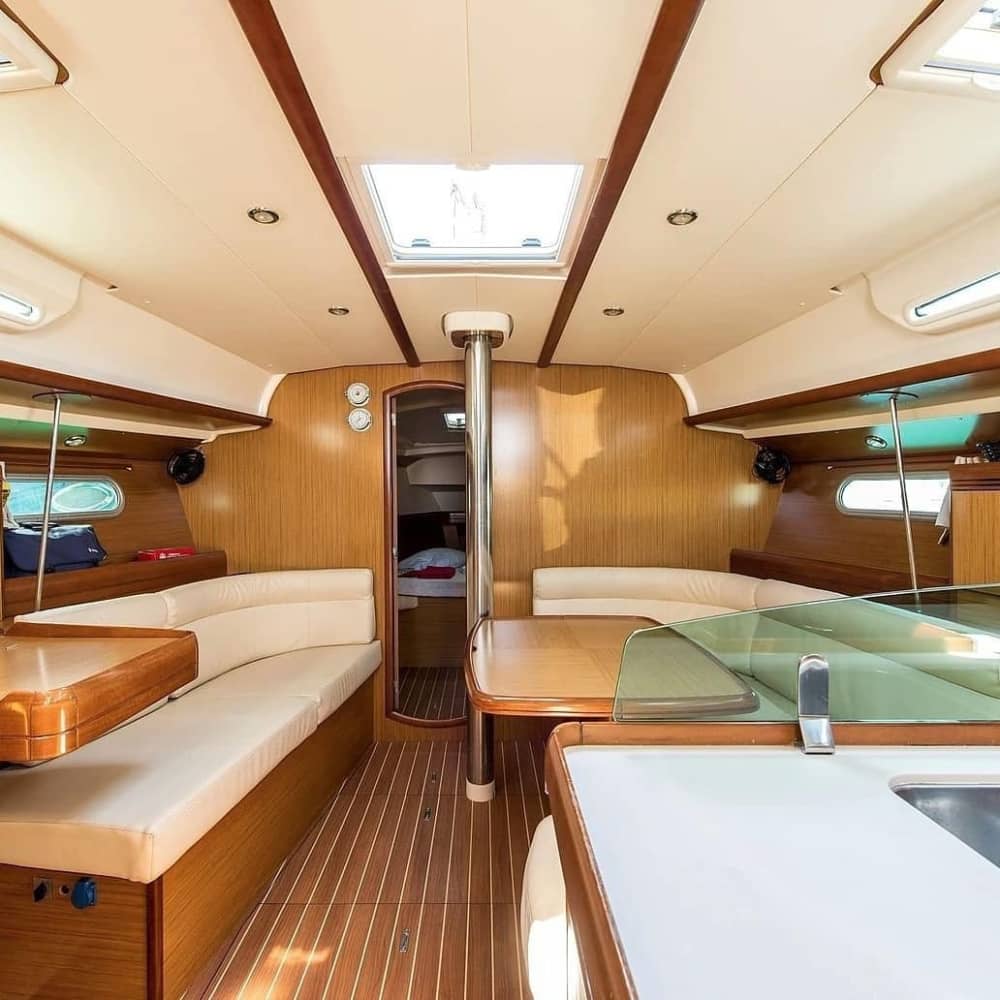 8 ore di navigazione lungo la costa di Cadice