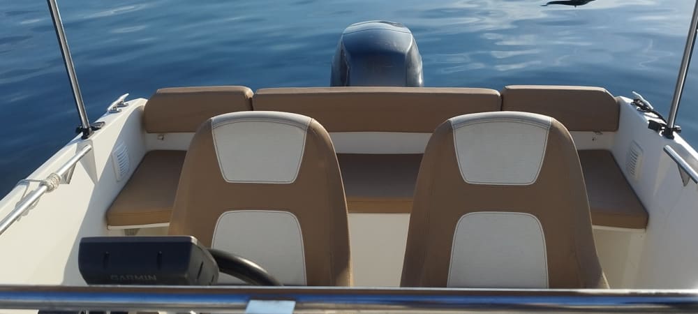 Enjoy 8h on a motorboat to explore Sainte-Maxime