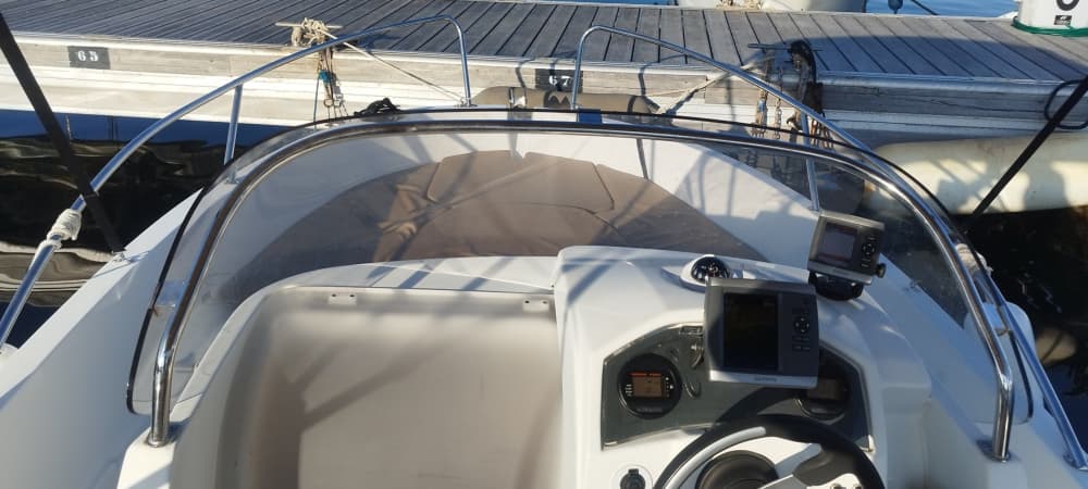 Enjoy 8h on a motorboat to explore Sainte-Maxime