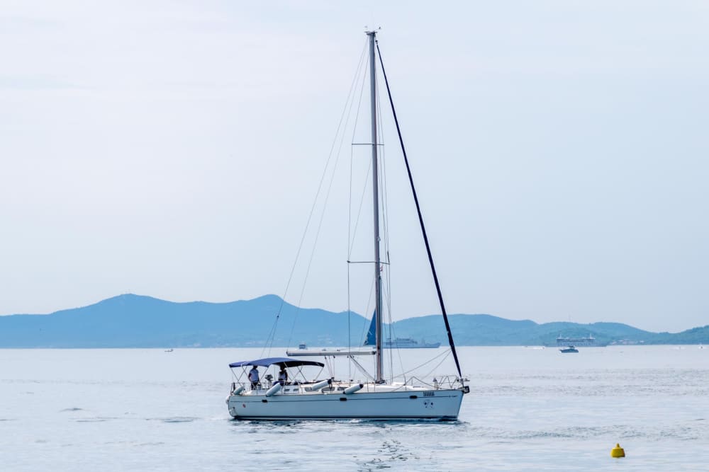 Escursione di un'intera giornata in barca a vela a Zara.