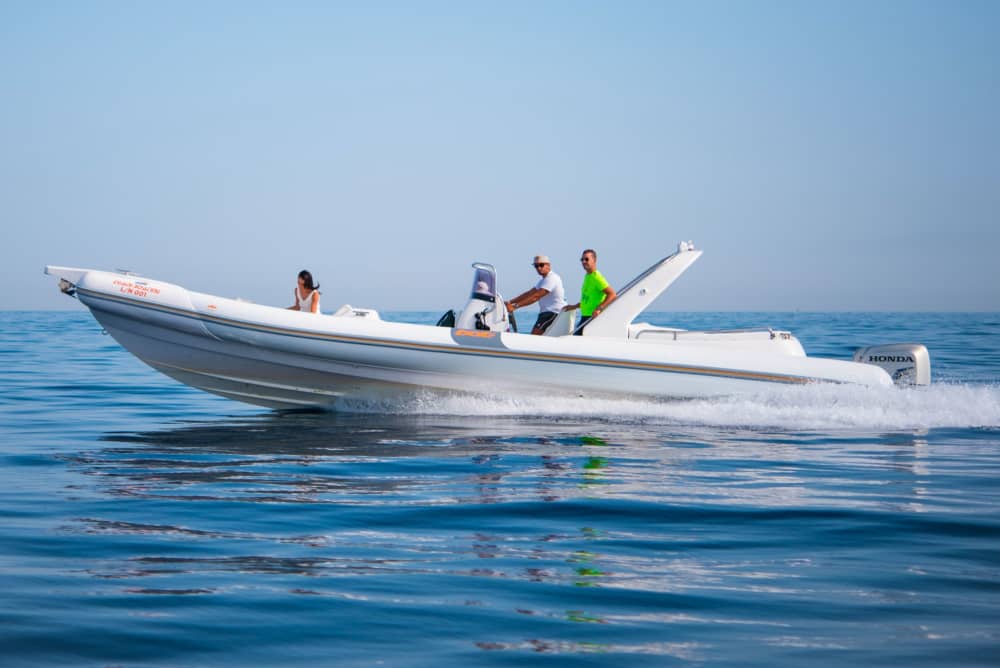 Ein Tag rund um Trapani: Genießen Sie 8 Stunden Entdeckungstour mit dem Motorboot