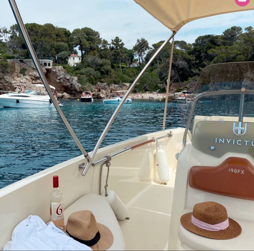 The Secret Coves of Cap d'Antibes: Exclusive Excursion