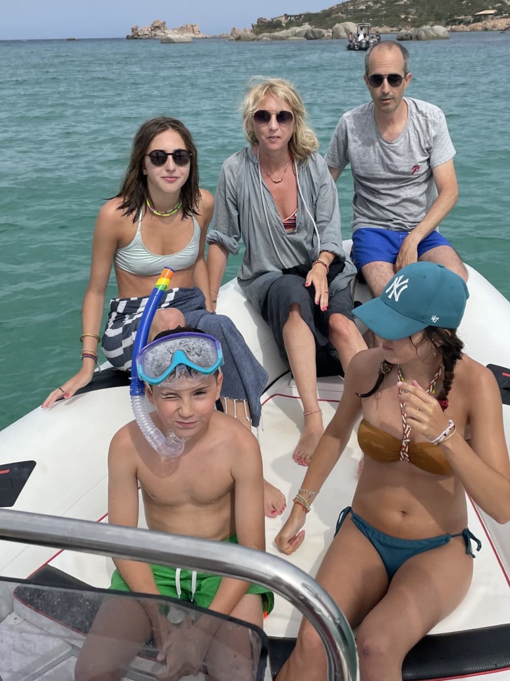 2 ore e 45 minuti per esplorare Bonifacio in motoscafo.