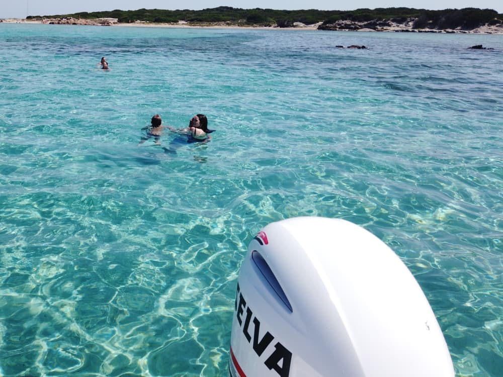 2 ore e 45 minuti per esplorare Bonifacio in motoscafo.