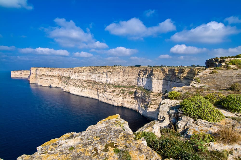 Navigando tra i gioielli blu di Malta durante un tour di un giorno intero