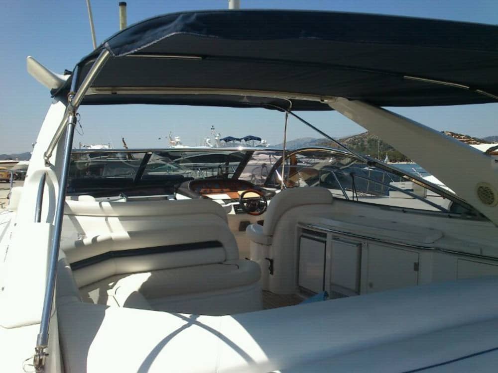 Ein Tag in Port de Pollença mit einem Motorboot