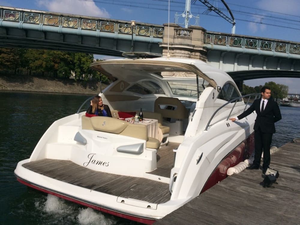 Luxuriöse Seine-Kreuzfahrt an Bord der James: Eine unvergessliche Privatreise