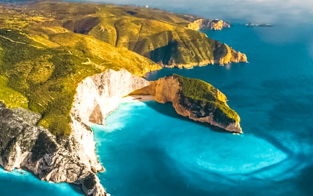 SHIPWRECK | BLUE CAVES - North Cruise