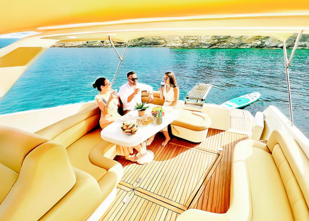 FUGA PER UN GIORNO | Crociera sull'isola