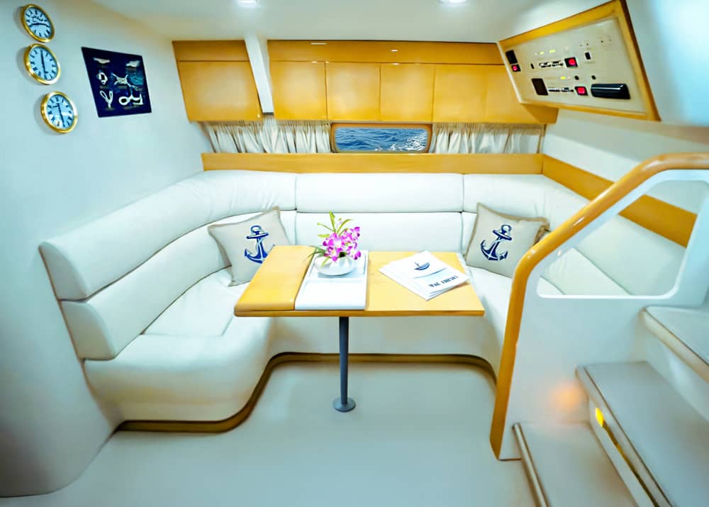 FUGA PER UN GIORNO | Crociera sull'isola