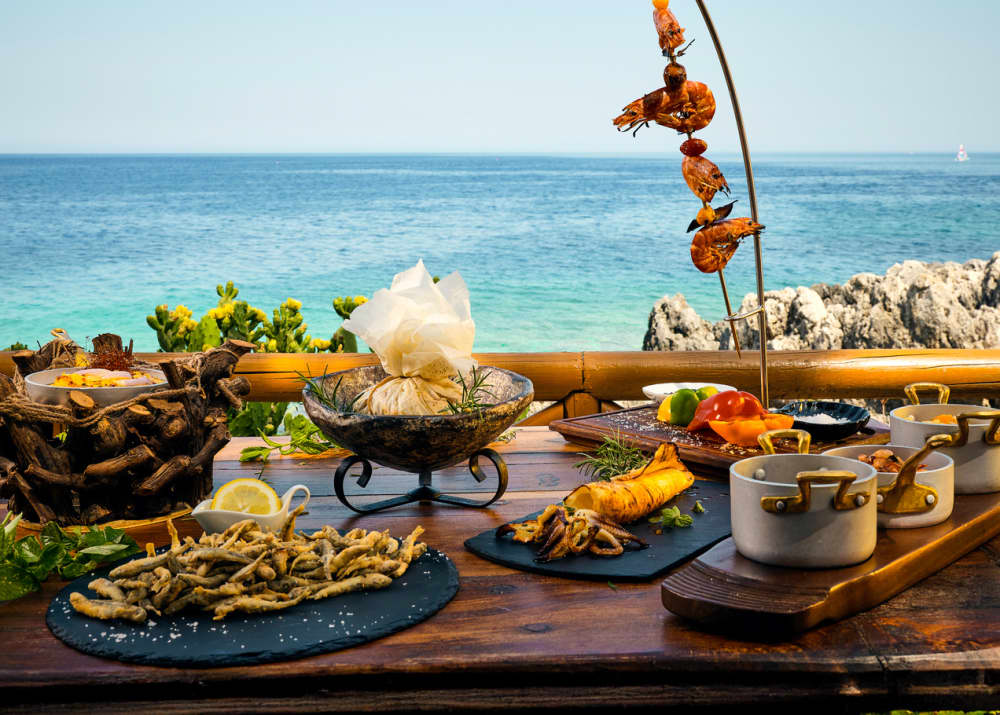 SHIPWRECK | BLUE CAVES - North Cruise