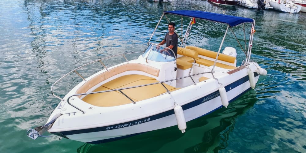 Jouw dag in L'Estartit: Huur een motorboot voor een dag vol ontdekkingen.