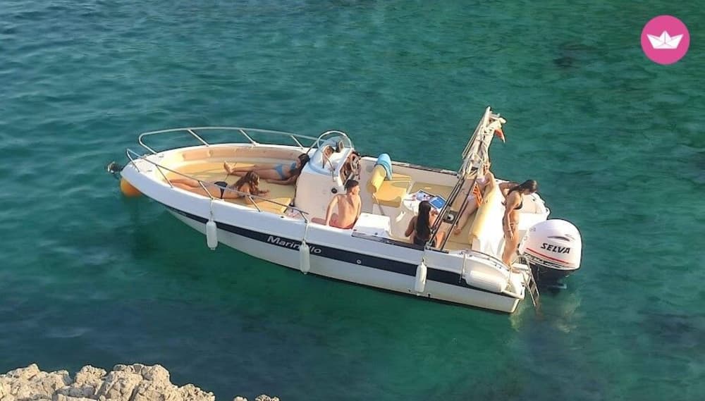 Your day in L'Estartit: Rent a motorboat for a full day of discovery