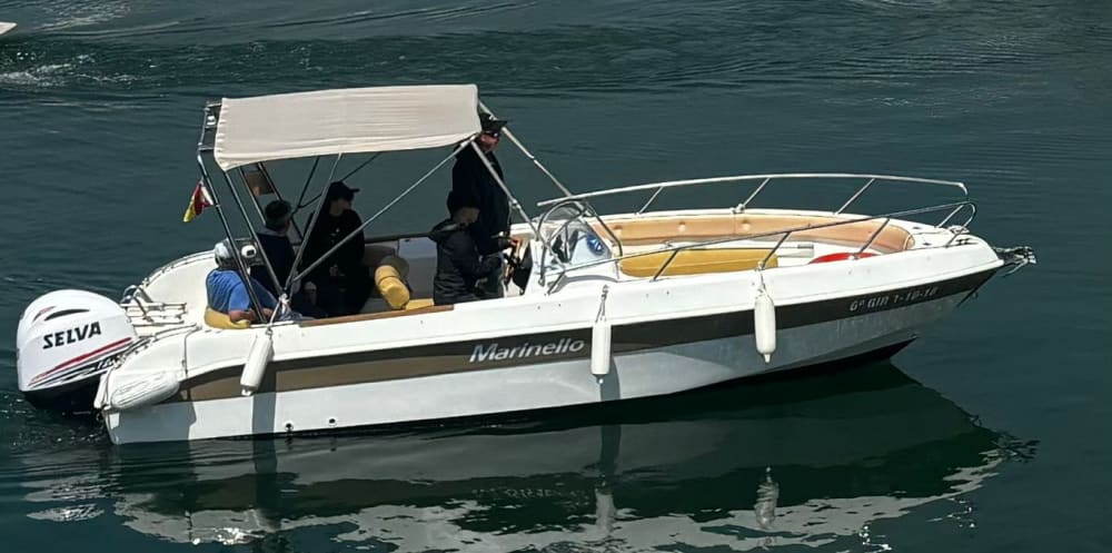 Your day in L'Estartit: Rent a motorboat for a full day of discovery