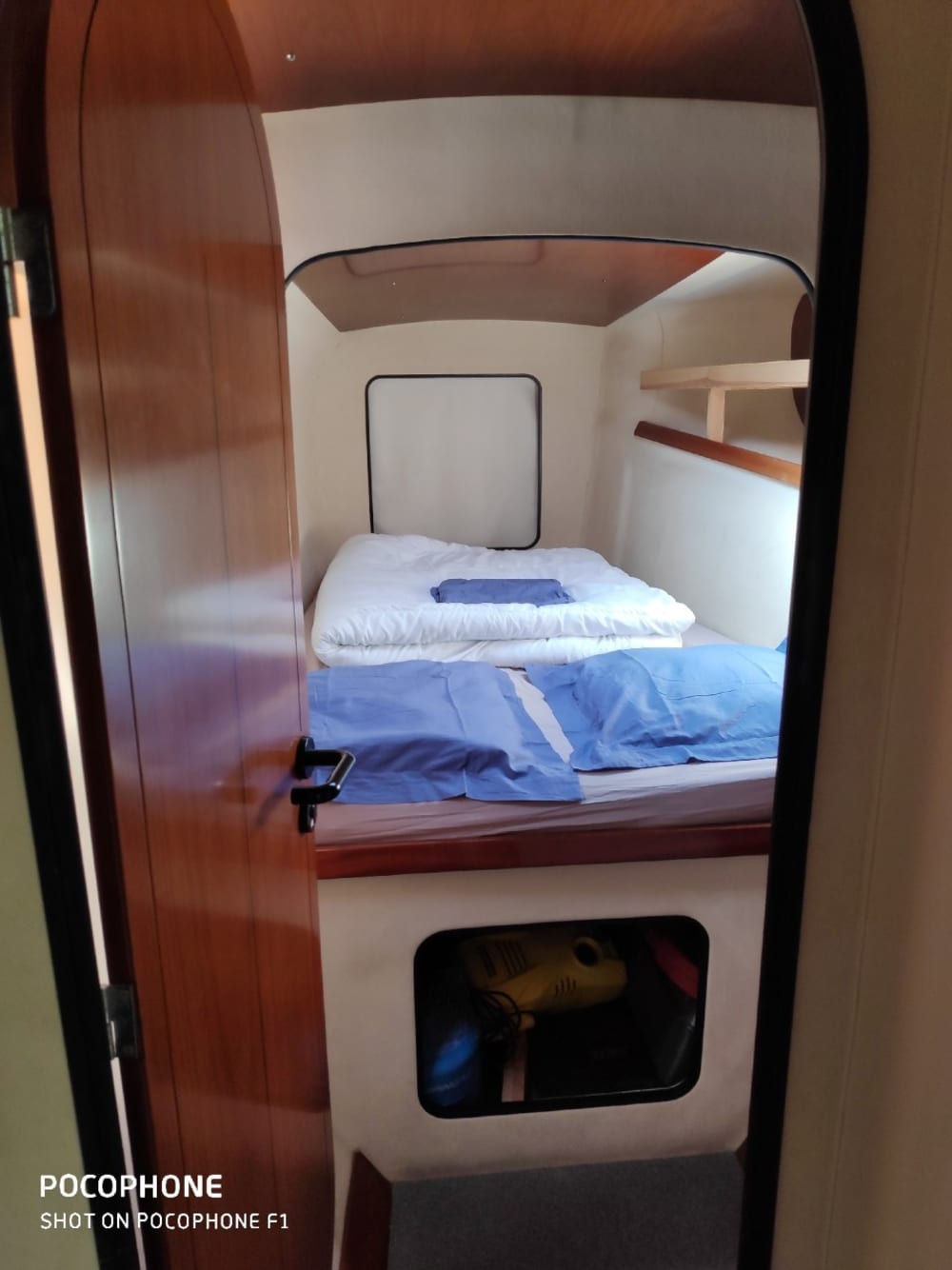 Geniet van een hele dag zeilen in Agde op een catamaran.