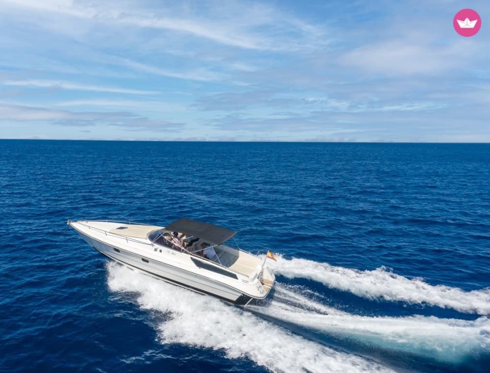 Clube de praia de dia inteiro e refúgio na ilha