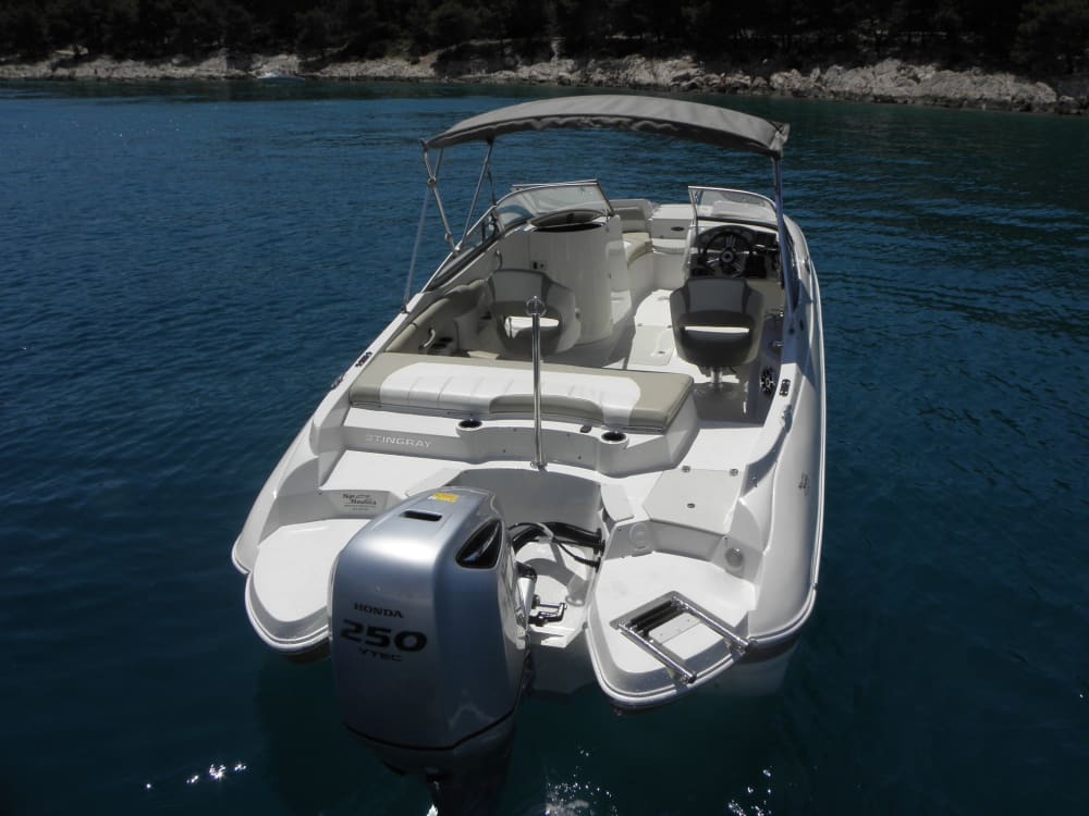 Your private day of sun and joy in Tisno