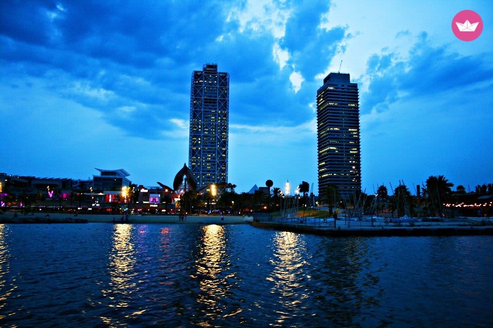 Costa di Barcellona, gita in barca a vela di 4 ore: naviga, brinda e divertiti